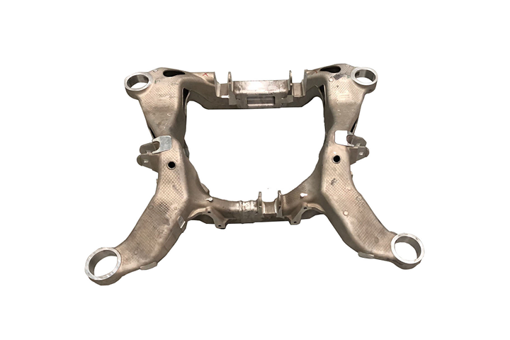 半片式后副车架